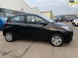 Zwart Gebruikt 2021 Hyundai i10 Hatchback | € 15.950 (Eerlijke prijs)
