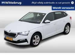 Wit Gebruikt 2021 Skoda Scala Ambition Hatchback | € 16.450 (Eerlijke prijs)