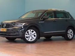 Grijs, metallic lak Gebruikt 2022 VW Tiguan Elegance SUV | € 35.899 (Eerlijke prijs)