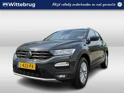 Grijs Gebruikt 2021 VW T-Roc Business SUV | € 22.450 (Eerlijke prijs)
