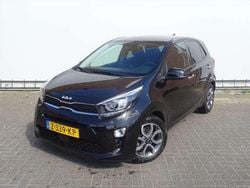 Zwart, metallic lak Gebruikt 2024 Kia Picanto Hatchback | € 16.940 (Eerlijke prijs)