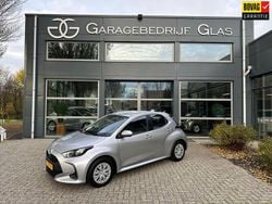 Grijs Gebruikt 2023 Toyota Yaris Hybrid Active Hatchback | € 19.950 (Goede deal)