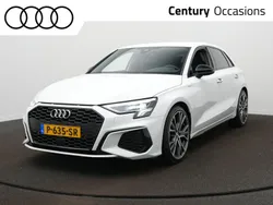 Wit Gebruikt 2022 Audi A3 Sportback Basis Hatchback | € 27.900 (Eerlijke prijs)