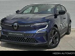 Blauw Nieuw 2025 Renault Mégane Evolution Hatchback | € 38.869 (Duur)