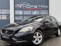 Zwart Gebruikt 2015 Volvo V40 Summum Hatchback | € 9.945 (Goede deal)