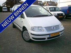 Wit Gebruikt 2008 VW Sharan Comfortline MPV | € 2.750