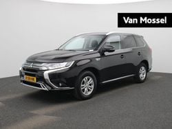 Zwart Gebruikt 2021 Mitsubishi Outlander P-HEV SUV | € 19.900 (Super prijs)