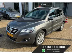 Grijs, metallic lak Gebruikt 2011 VW Tiguan Sport SUV | € 11.995 (Iets duurder)