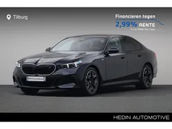M carbonschwarz metallic (zwart metallic) Gebruikt 2024 BMW i5 Comfort Edition Sedan | € 61.440
