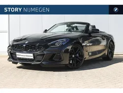 Zwart, metallic lak Gebruikt 2024 BMW Z4 Executive Cabriolet | € 75.900 (Duur)