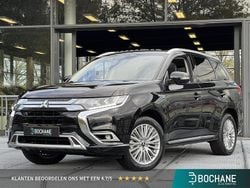 Zwart Gebruikt 2021 Mitsubishi Outlander P-HEV Intense+ SUV | € 22.695 (Eerlijke prijs)