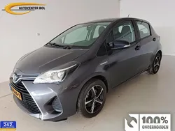 Grijs Gebruikt 2016 Toyota Yaris Hybrid Hatchback | € 15.330 (Eerlijke prijs)