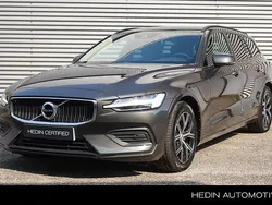 Grijs Gebruikt 2020 Volvo V60 Momentum Stationwagen | € 28.995 (Eerlijke prijs)