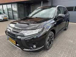 Zwart Gebruikt 2015 Mitsubishi Outlander Instyle SUV | € 11.995 (Eerlijke prijs)