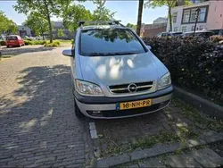 Grijs Gebruikt 2003 Opel Zafira Elegance MPV | € 1.400 (Eerlijke prijs)