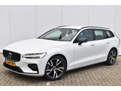 Wit, metallic lak Gebruikt 2023 Volvo V60 Plus Stationwagen | € 36.999 (Goede deal)