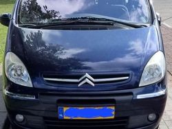 Blauw Gebruikt 2005 Citroën Xsara Picasso Exclusive MPV | € 2.950 (Iets duurder)