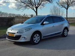 Grijs Gebruikt 2010 Renault Mégane GrandTour Expression Stationwagen | € 2.250 (Eerlijke prijs)