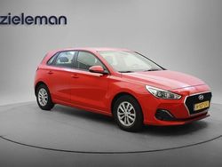 Rood Gebruikt 2020 Hyundai i30 Comfort Hatchback | € 13.845 (Goede deal)
