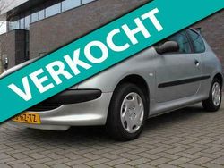 Grijs Gebruikt 2002 Peugeot 206 Hatchback | € 1.595 (Eerlijke prijs)