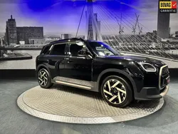 Zwart Gebruikt 2024 Mini Countryman Favoured SUV | € 43.995 (Goede deal)