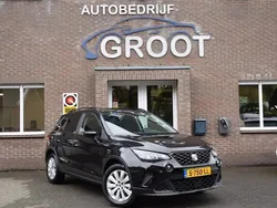 Zwart Gebruikt 2023 Seat Arona Style SUV | € 19.750 (Eerlijke prijs)