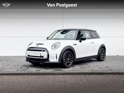 Nanuq white Gebruikt 2023 Mini Cooper Classic Hatchback | € 22.900 (Goede deal)