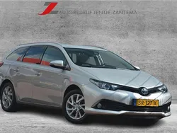 Grijs, metallic lak Gebruikt 2018 Toyota Auris Touring Sports Stationwagen | € 14.950 (Eerlijke prijs)