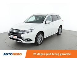 Wit Gebruikt 2020 Mitsubishi Outlander P-HEV SUV | € 20.749 (Super prijs)