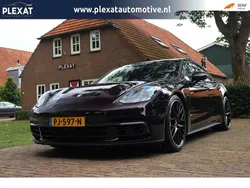 Paars Gebruikt 2017 Porsche Panamera Sedan | € 62.945 (Goede deal)