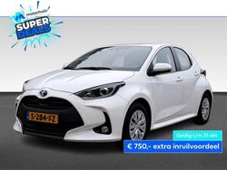 Wit Gebruikt 2022 Toyota Yaris Hybrid Active Hatchback | € 18.945 (Goede deal)