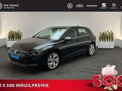 Zwart Gebruikt 2022 VW Golf VIII Style Hatchback | € 23.890 (Super prijs)