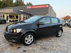 Zwart Gebruikt 2012 Chevrolet Aveo LS Hatchback | € 4.450 (Eerlijke prijs)