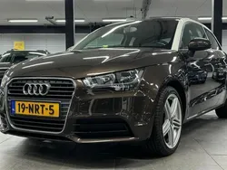 Bruin Gebruikt 2010 Audi A1 Attraction Hatchback | € 6.950 (Eerlijke prijs)