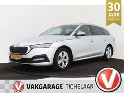 Grijs Gebruikt 2021 Skoda Octavia Business Line Stationwagen | € 20.399 (Eerlijke prijs)