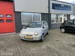 Grijs Gebruikt 2005 Renault Twingo Hatchback | € 1.850 (Eerlijke prijs)