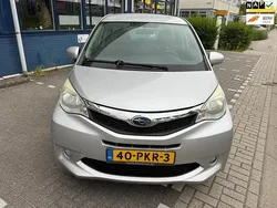 Grijs Gebruikt 2011 Toyota Verso-S Luxury MPV | € 4.750 (Eerlijke prijs)
