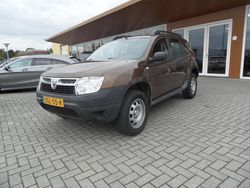 Bruin Gebruikt 2011 Dacia Duster Ambiance SUV | € 5.850 (Eerlijke prijs)