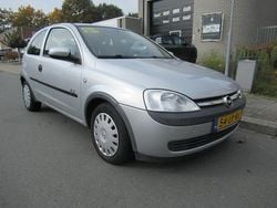 Grijs Gebruikt 2003 Opel Corsa Njoy Hatchback | € 1.300 (Eerlijke prijs)