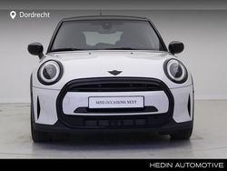 Wit Gebruikt 2023 Mini Cooper Premium Plus Hatchback | € 30.895 (Eerlijke prijs)