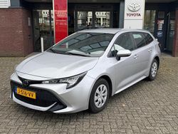 Grijs Gebruikt 2020 Toyota Corolla Comfort Stationwagen | € 14.700 (Super prijs)
