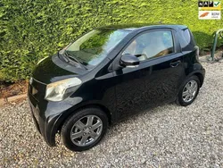 Zwart Gebruikt 2009 Toyota iQ Hatchback | € 6.495 (Goede deal)