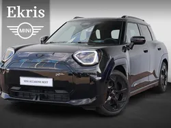 Zwart Nieuw 2025 Mini Cooper Comfort Hatchback | € 39.450 (Eerlijke prijs)