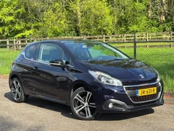 Blauw Gebruikt 2016 Peugeot 208 GT-line Hatchback | € 7.950 (Goede deal)