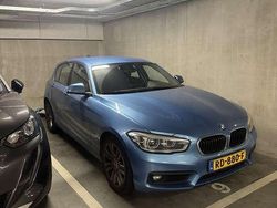 Blauw Gebruikt 2017 BMW 118 Hatchback | € 16.900 (Eerlijke prijs)