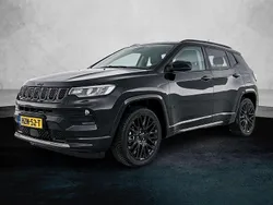 Zwart Gebruikt 2022 Jeep Compass SUV | € 29.920 (Eerlijke prijs)