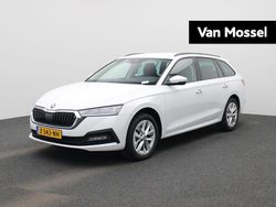 Wit Gebruikt 2024 Skoda Octavia Business Line Stationwagen | € 32.844 (Iets duurder)