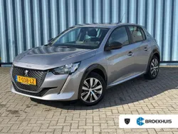 Grijs, metallic lak Gebruikt 2023 Peugeot e-208 Active Hatchback | € 19.450 (Super prijs)