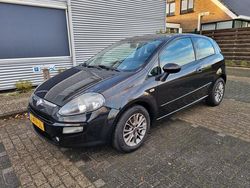 Zwart (metallic) Gebruikt 2011 Fiat Punto Evo Business Hatchback | € 2.999 (Eerlijke prijs)