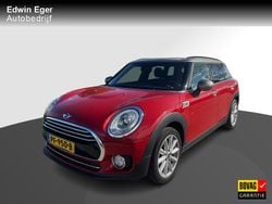 Rood Gebruikt 2016 Mini Cooper Clubman Business Stationwagen | € 15.245 (Eerlijke prijs)